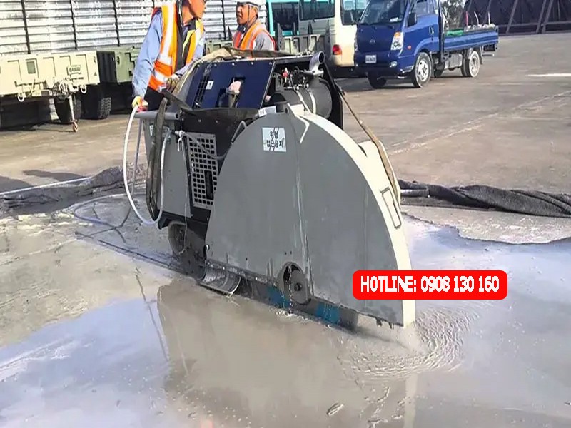 Đảm bảo đơn vị thi công tuân thủ nghiêm ngặt quy tắc an toàn lao động